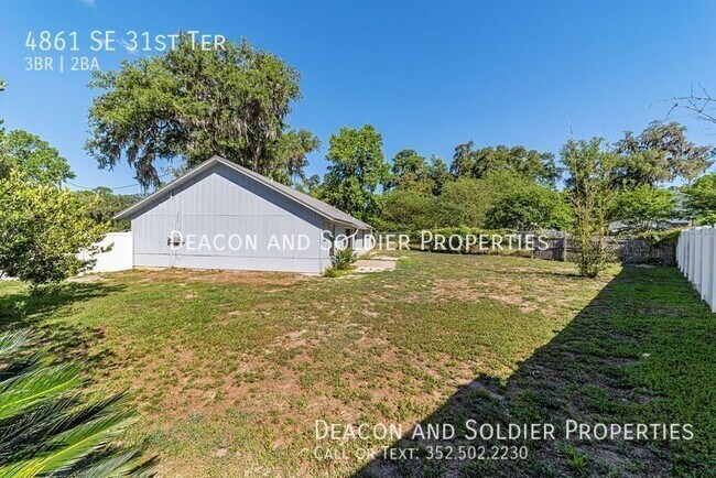 Building Photo - 4861 SE 31st Terrace