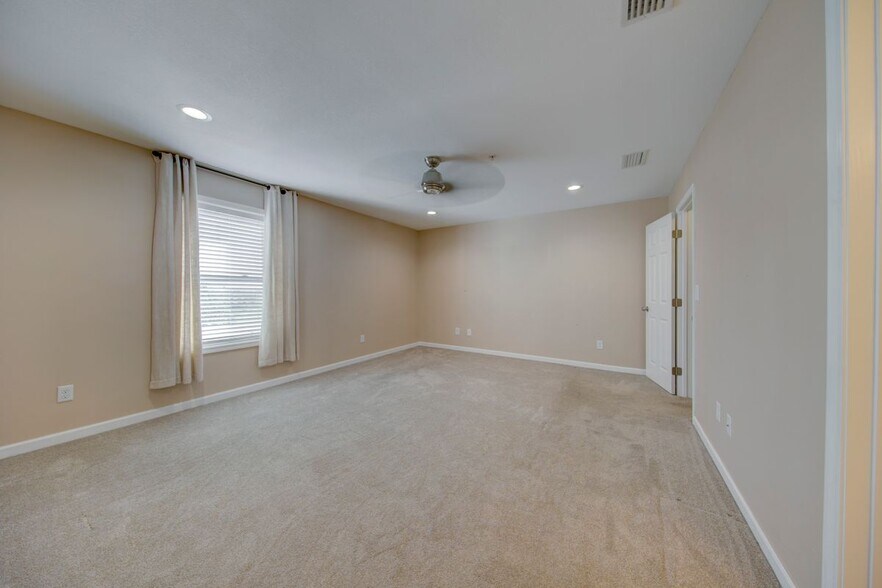 Building Photo - 2502 US-98