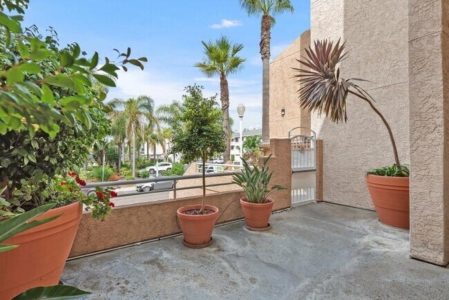 Building Photo - 3969 Mahaila Ave