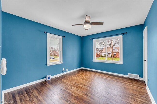 Building Photo - 4186 Lambert Rd