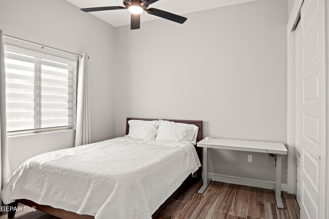Building Photo - 745 Camino Norte Ct