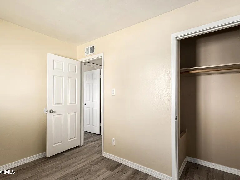 Building Photo - 703 E Taylor St