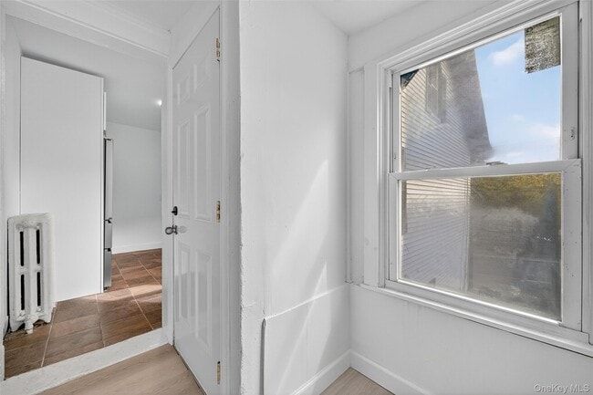 Building Photo - 23 Ann St