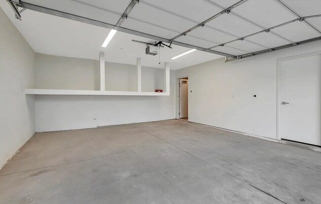 Building Photo - Grant Avenue A