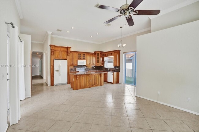 Building Photo - 345 SW 188th Ave