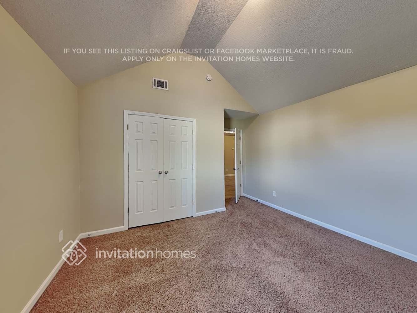 Building Photo - 3502 Rosebud Park Dr