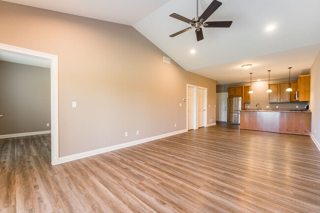 Building Photo - 2368 Concord Dr