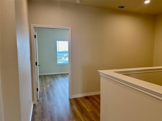 Building Photo - 515 War Admiral Dr