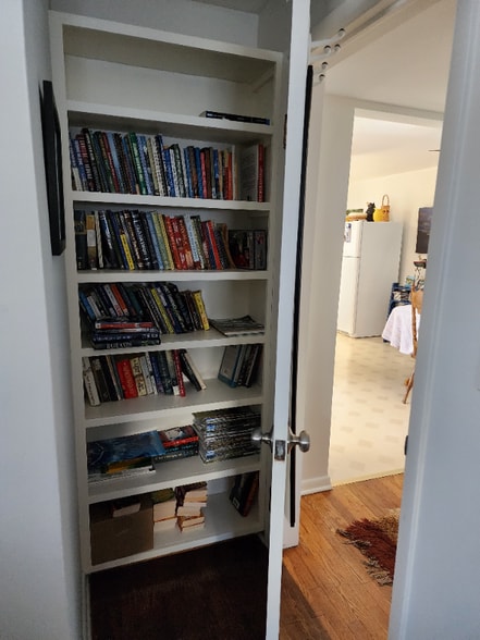 Building Photo - 1319 S 1st Ave