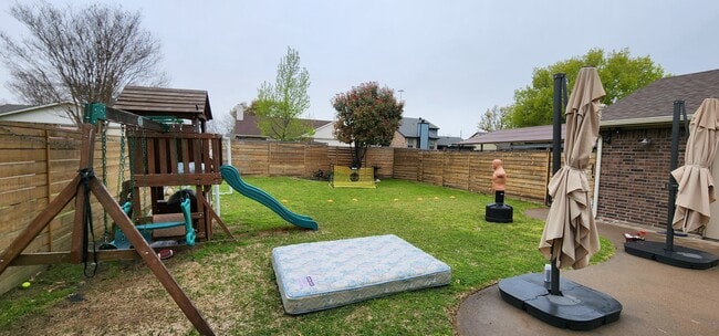 Building Photo - 5309 Oceanport Dr