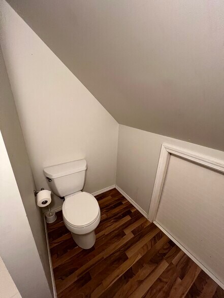 Building Photo - 31 Perimeter Rd