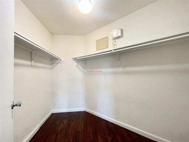 Building Photo - 18722 White Barnwood Ct