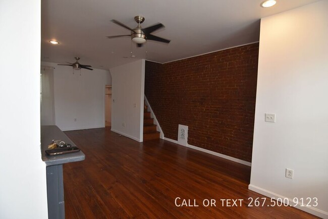 Building Photo - Great  2BR house in Port Richmond area. W/...