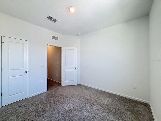 Building Photo - 331 Sol Vis Dr