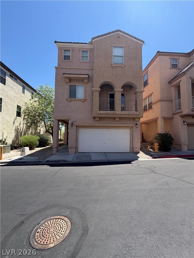 Building Photo - 3420 Balanced Rock St