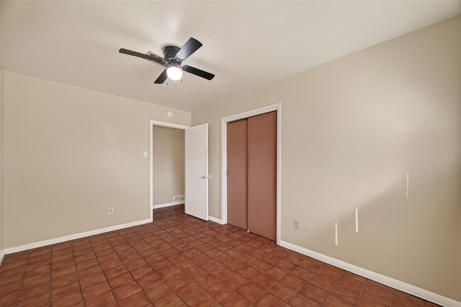 Building Photo - 1211 Helms Rd