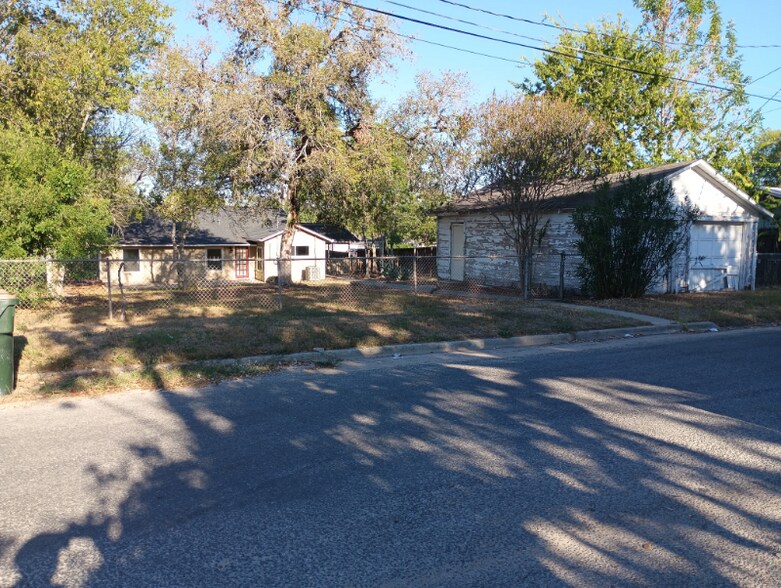 Building Photo - 205 Lackey St