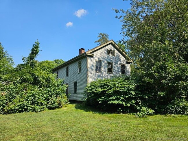 Building Photo - 33 Wildwood Ave