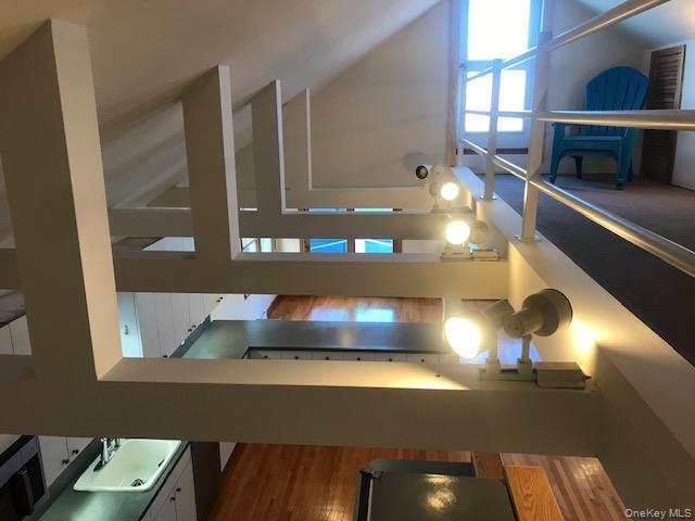 Building Photo - 111 New York Ave