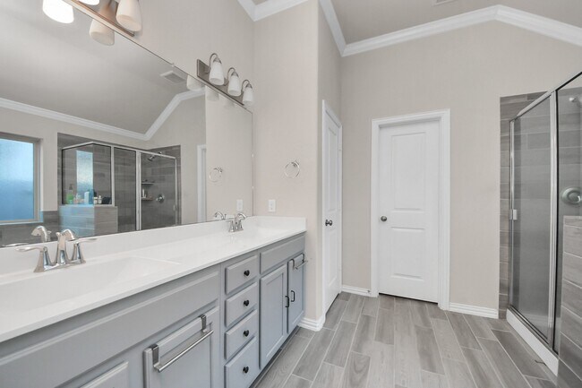 Building Photo - 28634 Monarch Cliffs Dr