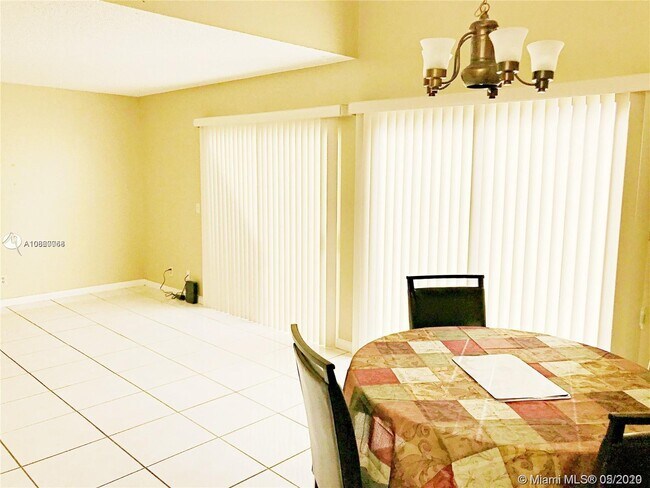 Building Photo - 6334 NW 170th Ln