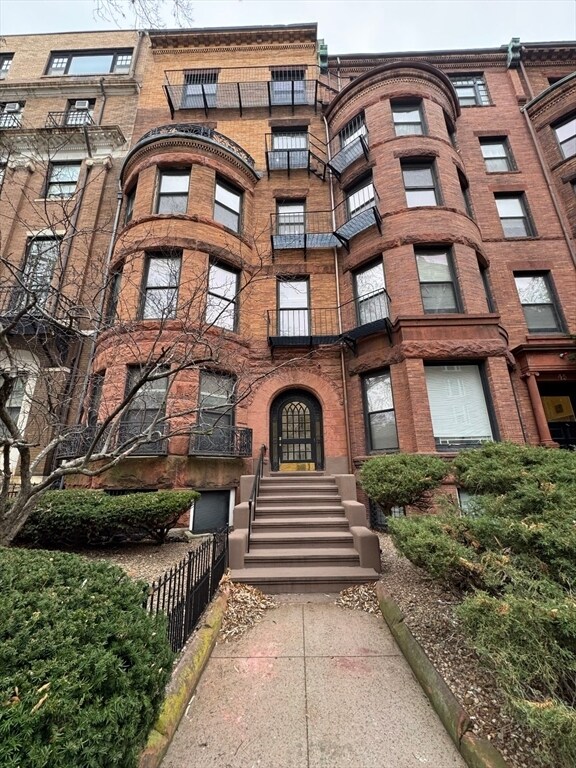 Building Photo - 47 Bay State Rd