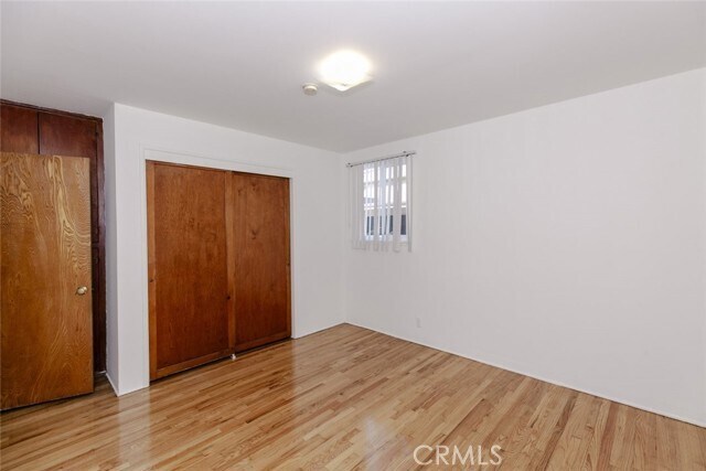 Building Photo - 1217 N Kingsley Dr
