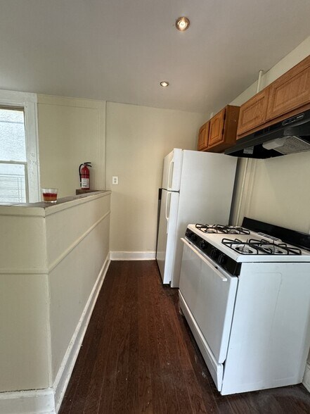 Unit 1L - 60 Wilkinson Ave