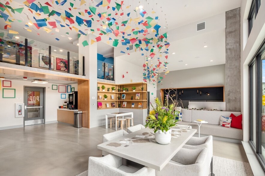 Building Photo - The Pop