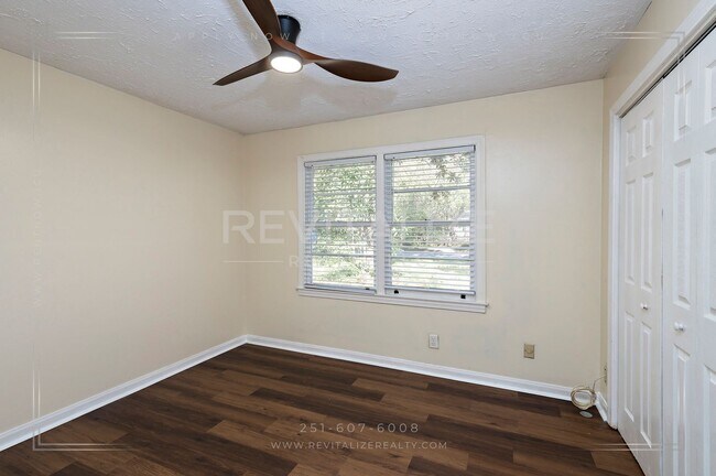 Building Photo - Newly Renovated 3 Bed 2 Bath Home in Mobile