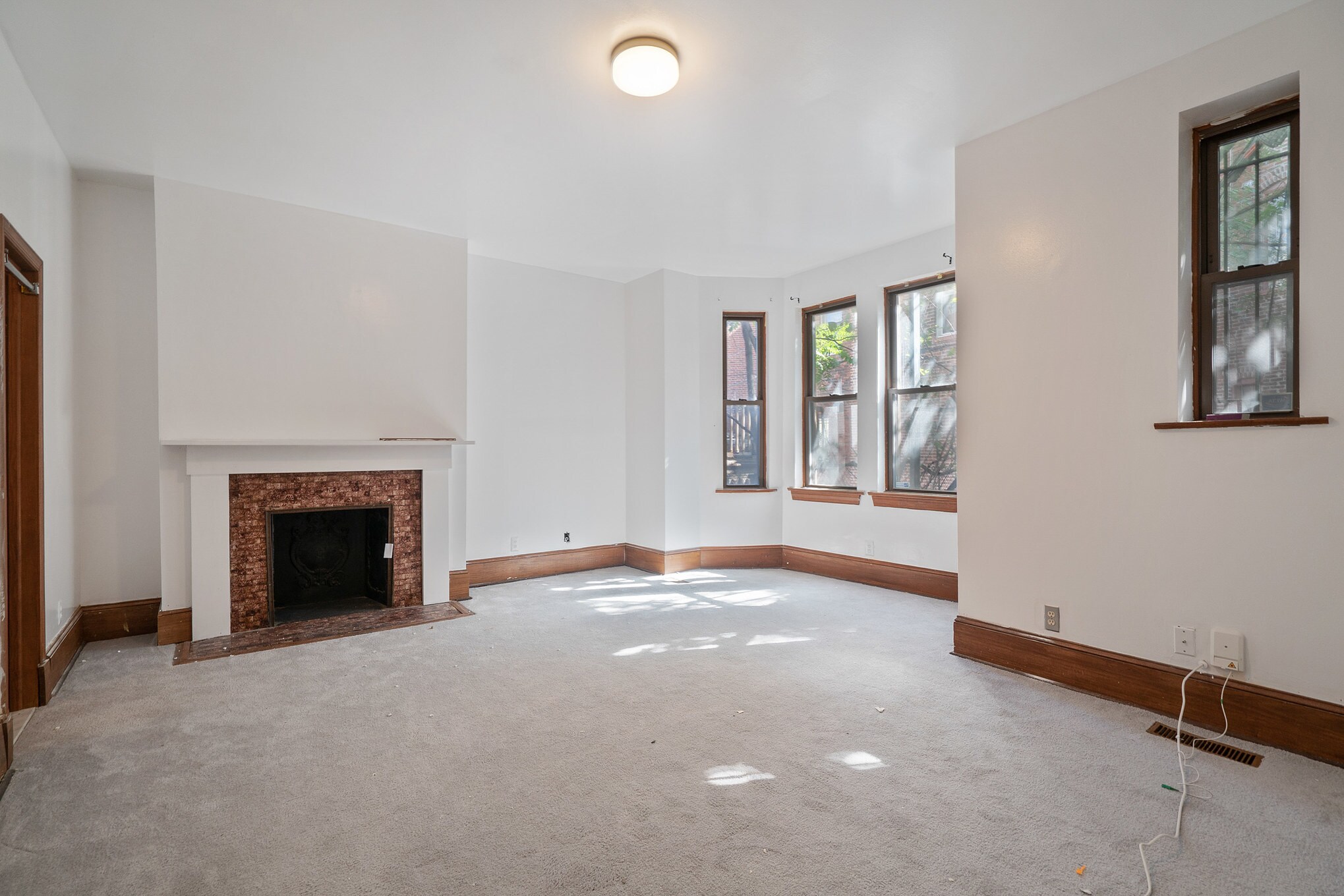 Building Photo - 1116 Rhode Island Ave NW