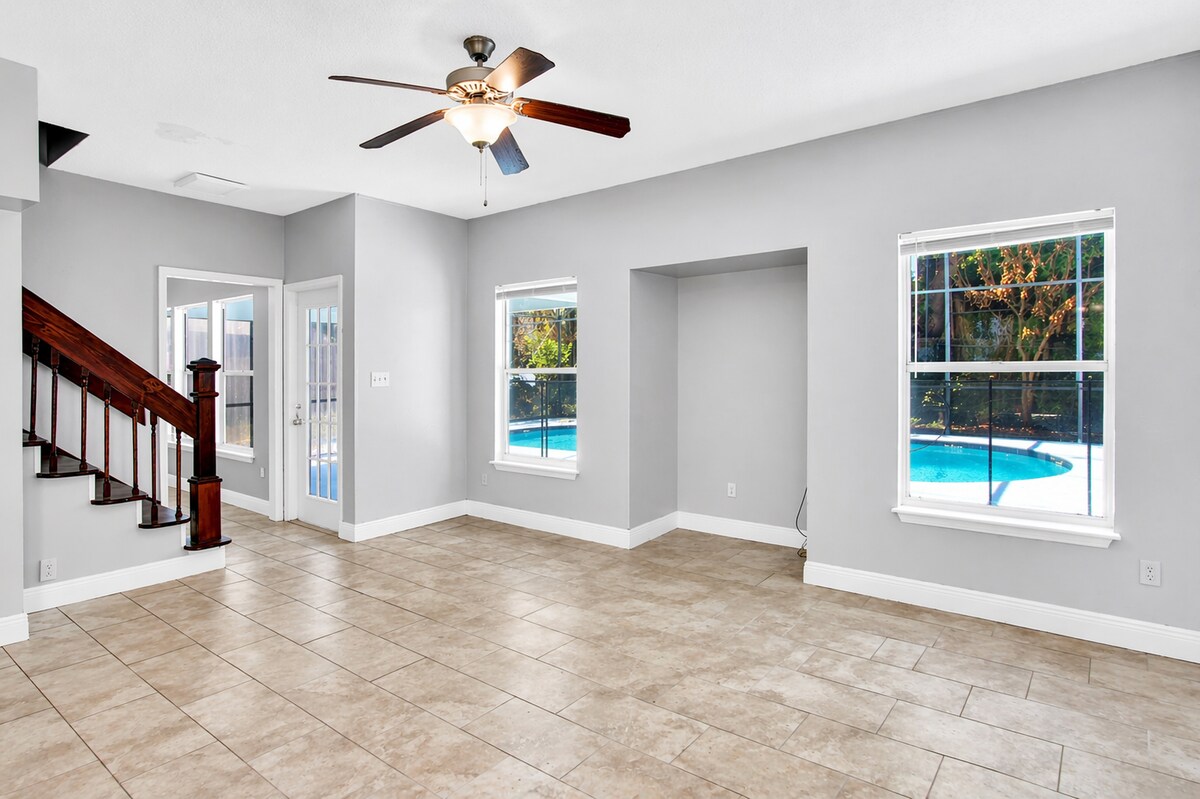 Building Photo - 2384 Roanoke Ct