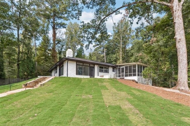 Building Photo - 1568 Niskey Lake Trail SW