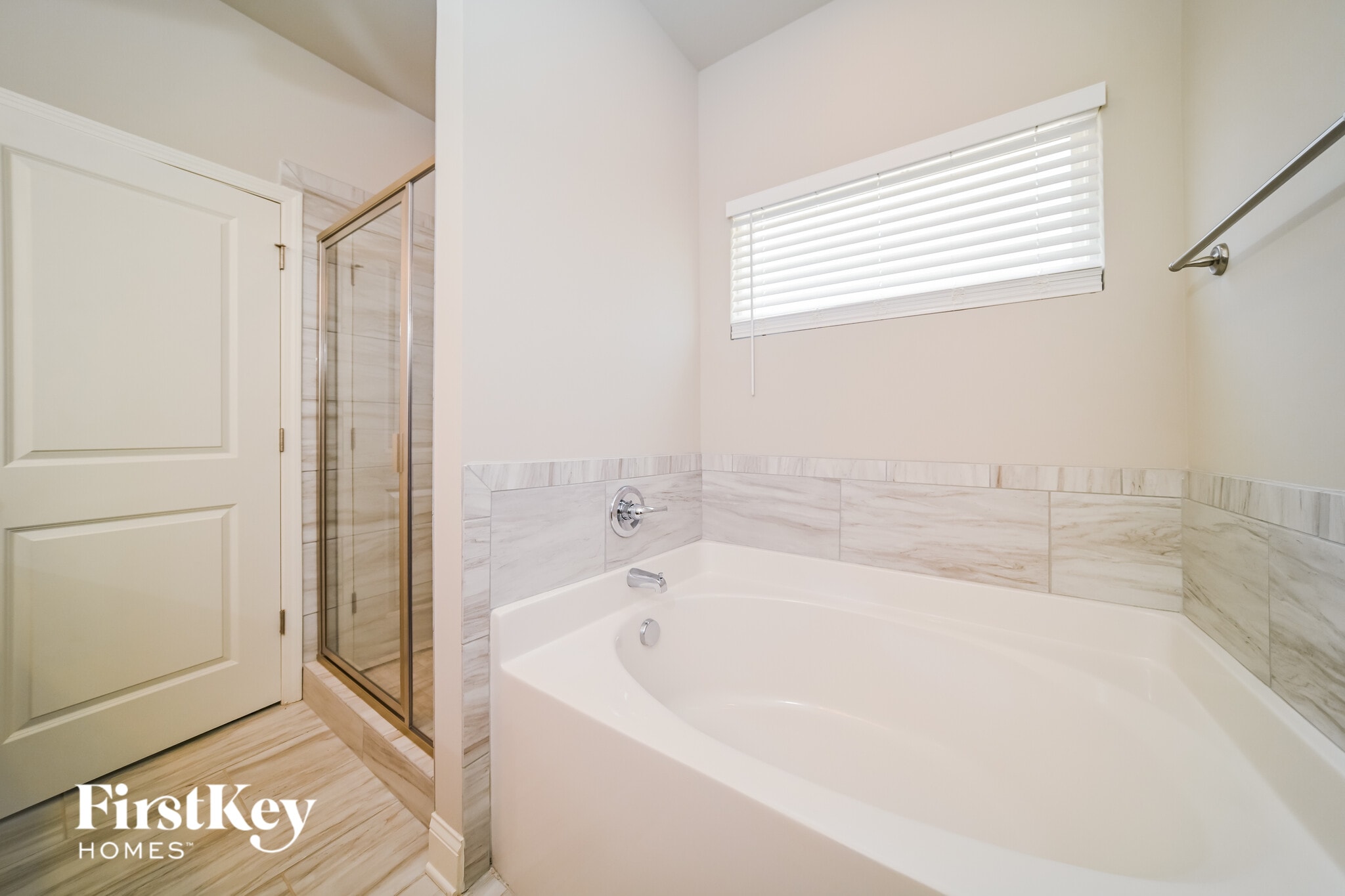 Building Photo - 206 Cheshire Dr