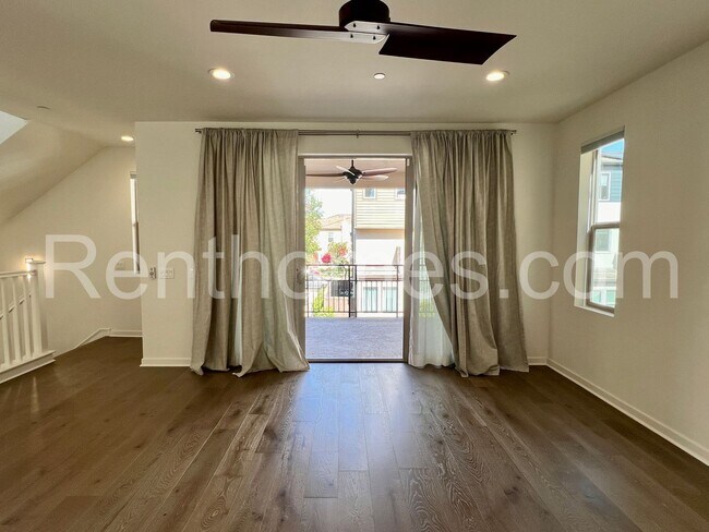 Building Photo - 15113 Lincoln Lp