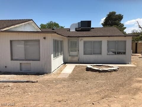 Building Photo - 1700 N Timber Ln