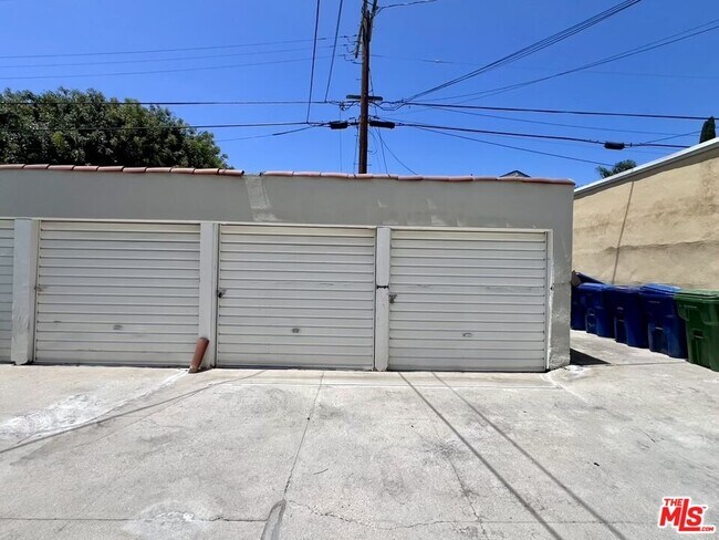 Building Photo - 4707 Finley Ave