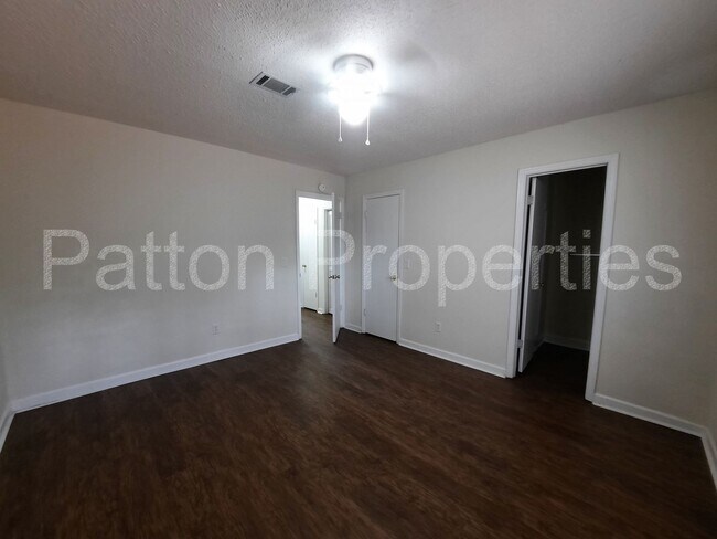 Building Photo - 1833-1835 Kathleen Drive -  Outside CoC -R...