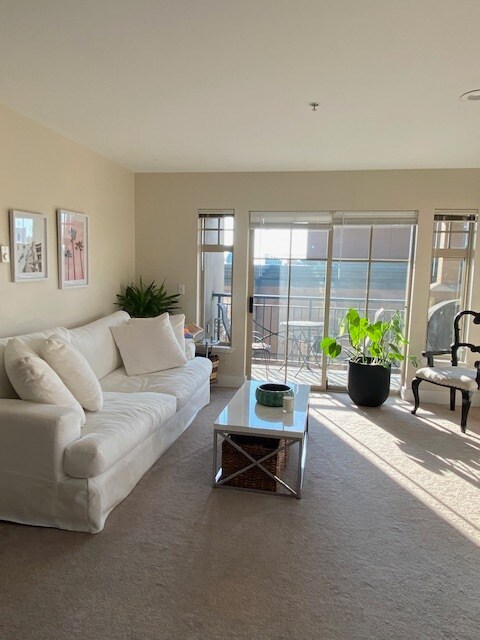 Building Photo - 123 Queen Anne Ave N