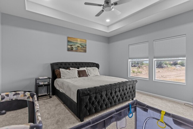 Building Photo - 12029 W Palomino Dr