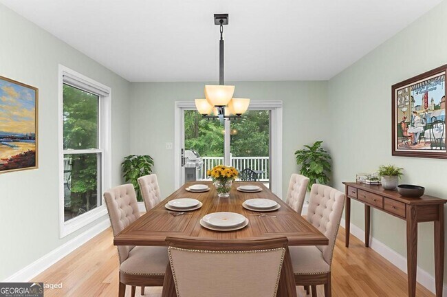 Building Photo - 1060 Old Rock Rd