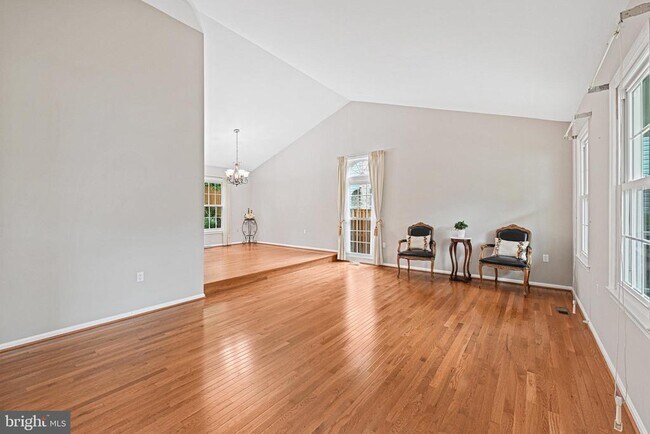 Building Photo - 9760 Hatmark Ct