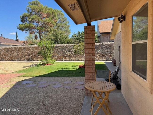 Building Photo - 1485 Desierto Rico Ave