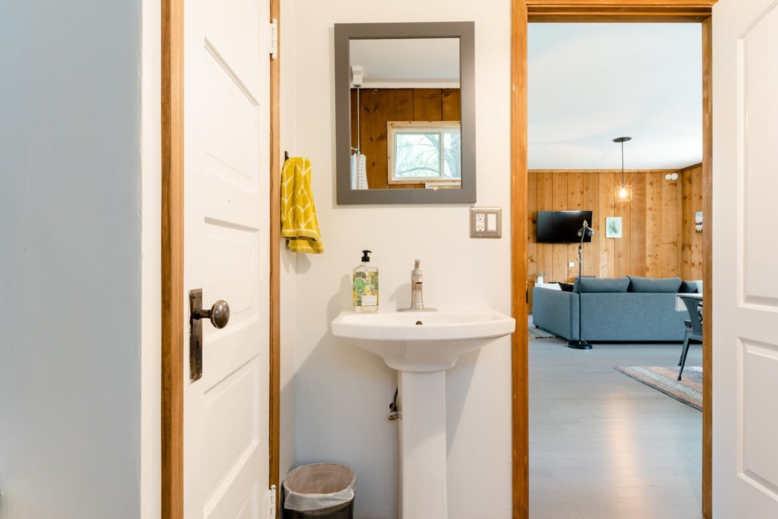 Building Photo - 4403 W Alpine St