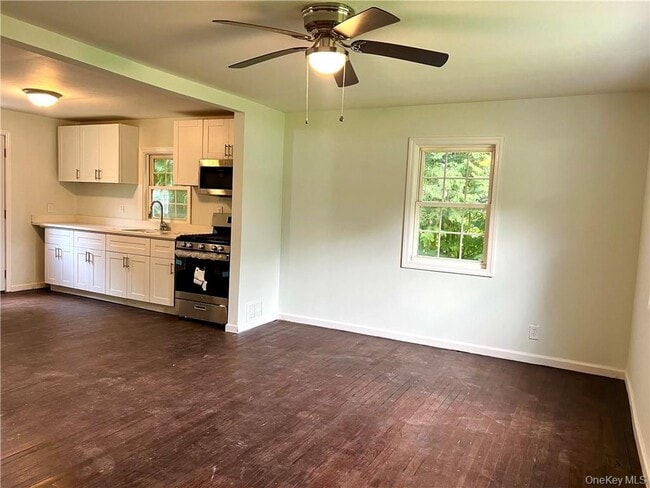 Building Photo - 3036 US-6