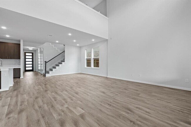 Building Photo - 144 Alicante Ln