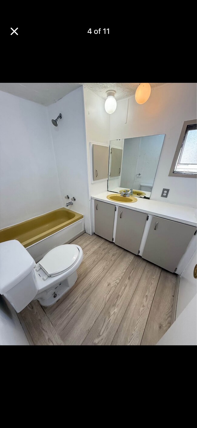 Building Photo - 1633 Calvo Dr