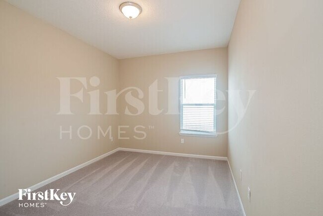 Building Photo - 5639 Kellar Cir