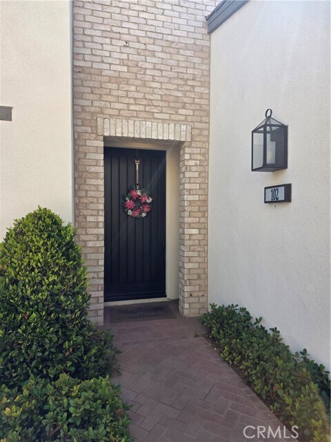 Building Photo - 102 Vigna
