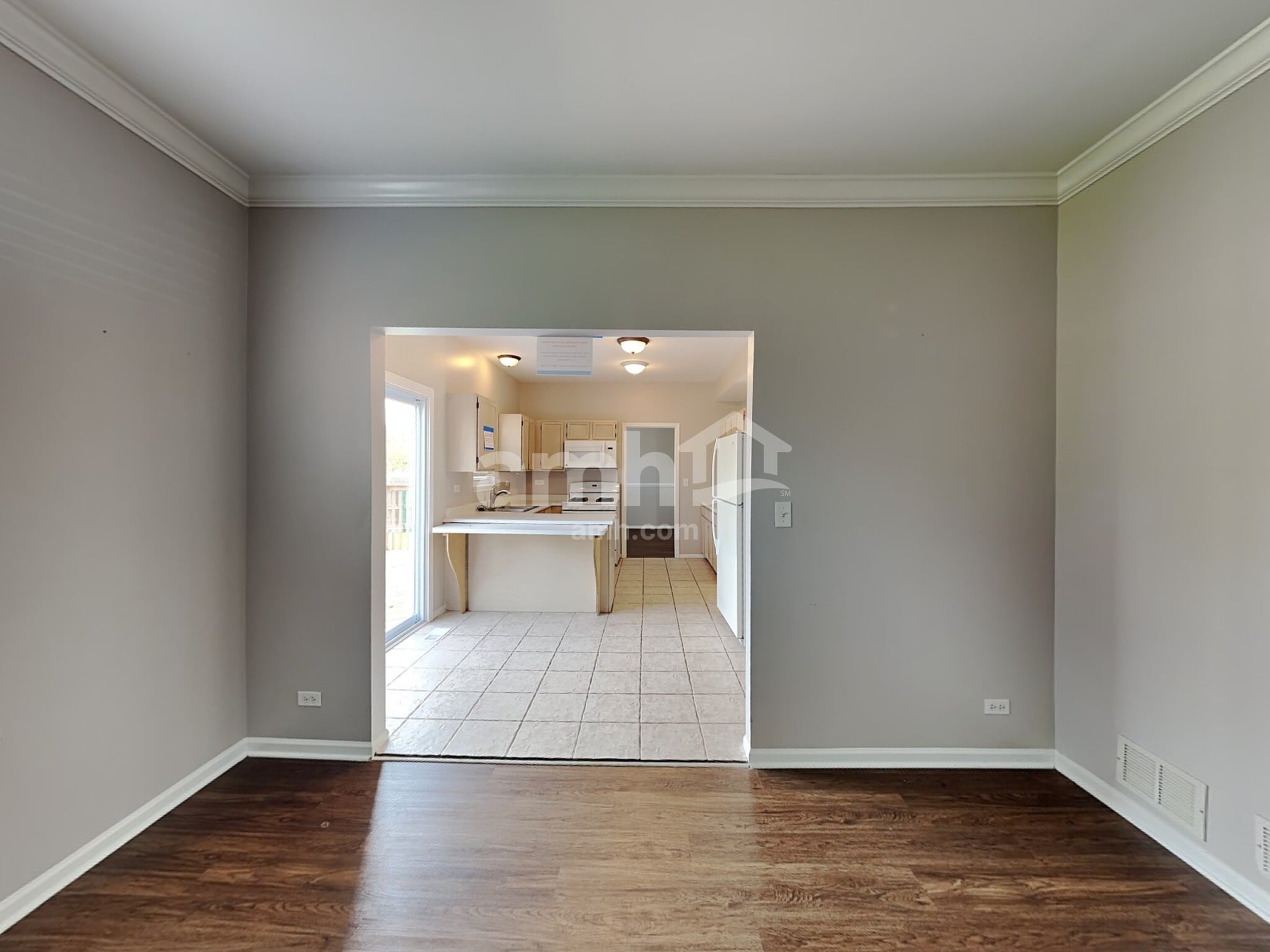 Building Photo - 809 Magnolia Dr